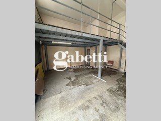 Negozio in Vendita a Roma, 94'000€, 46 m²