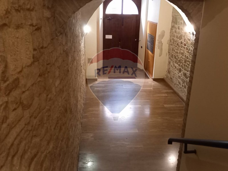 Trilocale in Vendita a Cingoli, 59'000€, 94 m²