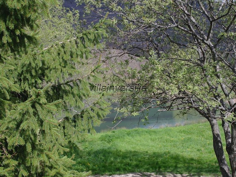 Attività commerciale in Vendita a Reggello, 3'200'000€, 1300 m²