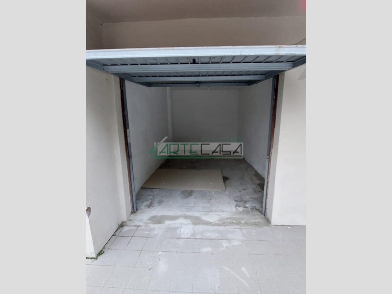 Box in Affitto a Pisa, 200€, 13 m²