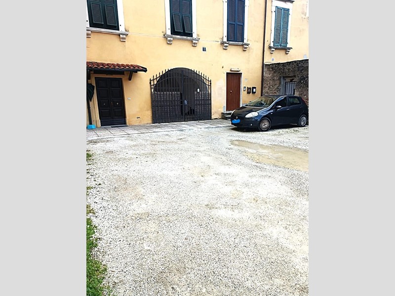 Appartamento in Vendita a Massa, zona Ortola, 180'000€, 110 m²