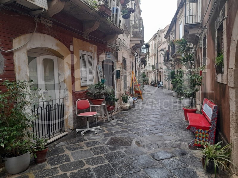 Casa Indipendente in Vendita a Siracusa, 123'000&euro;, 51 m², arredato