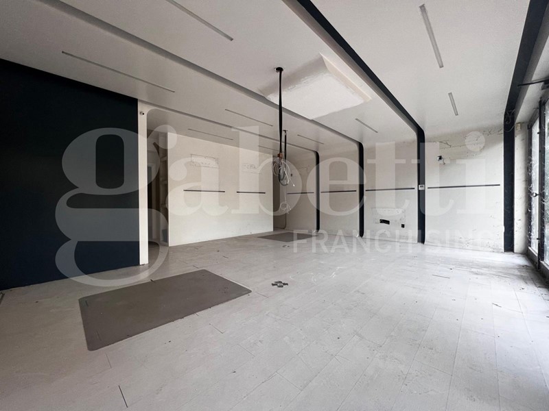 Ufficio in Vendita a Castenaso, 85'000€, 110 m²
