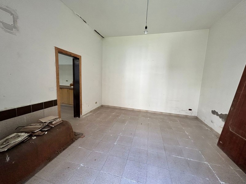 Casa Indipendente in Vendita a Barcellona Pozzo di Gotto, 73'000€, 200 m²