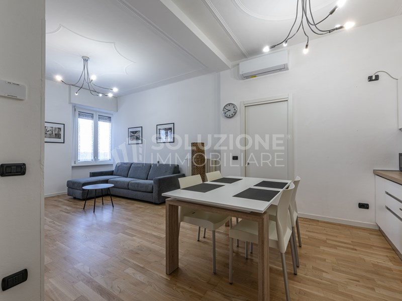 Trilocale in Vendita a Alzano Lombardo, 179'000€, 90 m², arredato