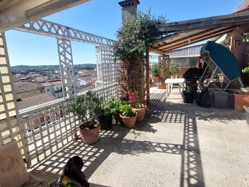 Attico in Vendita a Empoli, 260'000€, 120 m², con Box