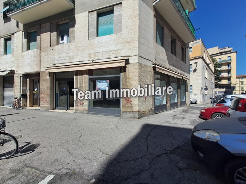 Immobile commerciale in Affitto a Livorno, 2'000€, 140 m²