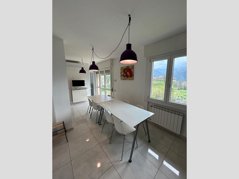 Appartamento in Affitto a Massa, zona Poveromo, 2'050€, 180 m², arredato