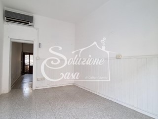 Immobile commerciale in Vendita a Collesalvetti, 30'000&euro;, 24 m²