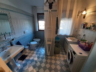 Quadrilocale in Vendita a Desenzano del Garda, 260'000€, 108 m²