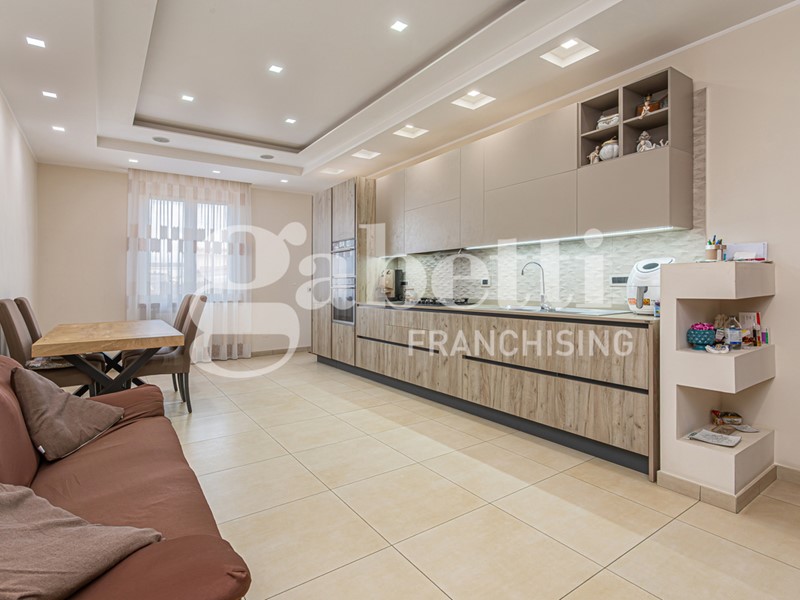 Trilocale in Vendita a Villaricca, 138'000€, 75 m²