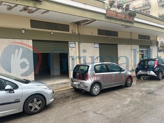 Magazzino in Vendita a Trani, 125'000€, 113 m²