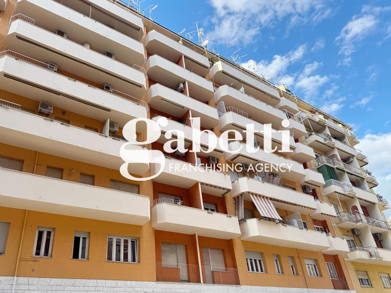 Trilocale in Vendita a Roma, 228'000€, 89 m²