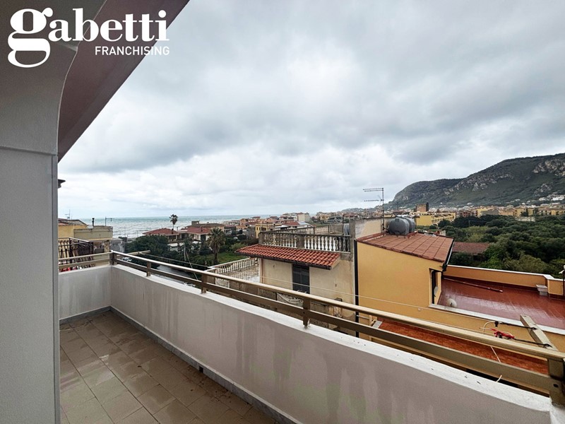 Bilocale in Affitto a Bagheria, 420€, 81 m²