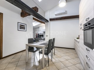 Trilocale in Vendita a Alzano Lombardo, 165'000€, 87 m², arredato