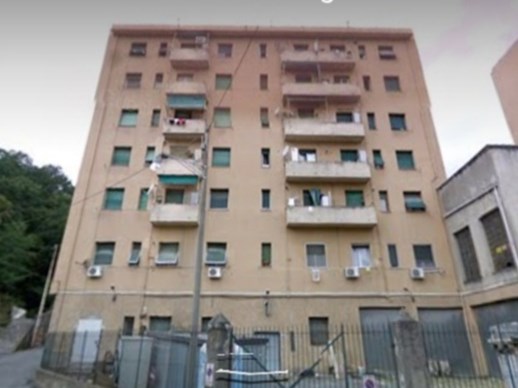 Quadrilocale in Vendita a Genova, zona Molassana , 52'000€, 75 m²
