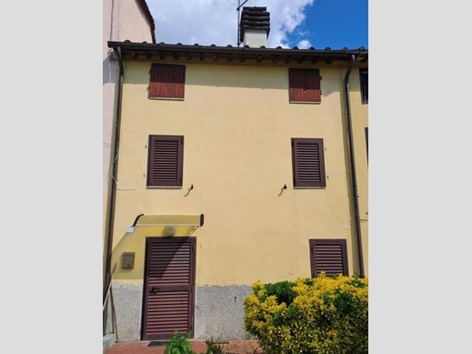 Villa in Vendita a Lucca, 53'000&euro;, 70 m²