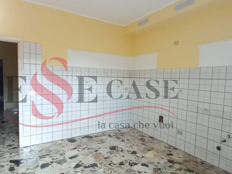Quadrilocale in Vendita a Nembro, 139'000€, 125 m²