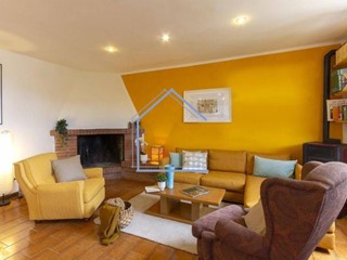 Casa Semi Indipendente in Vendita a Camaiore, zona Montemagno, 230'000&euro;, 115 m², arredato