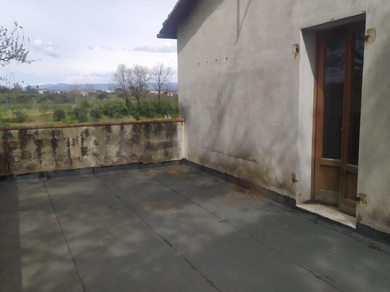 Villetta a schiera in Vendita a Vinci, zona San Pantaleo, 185'000€, 200 m²