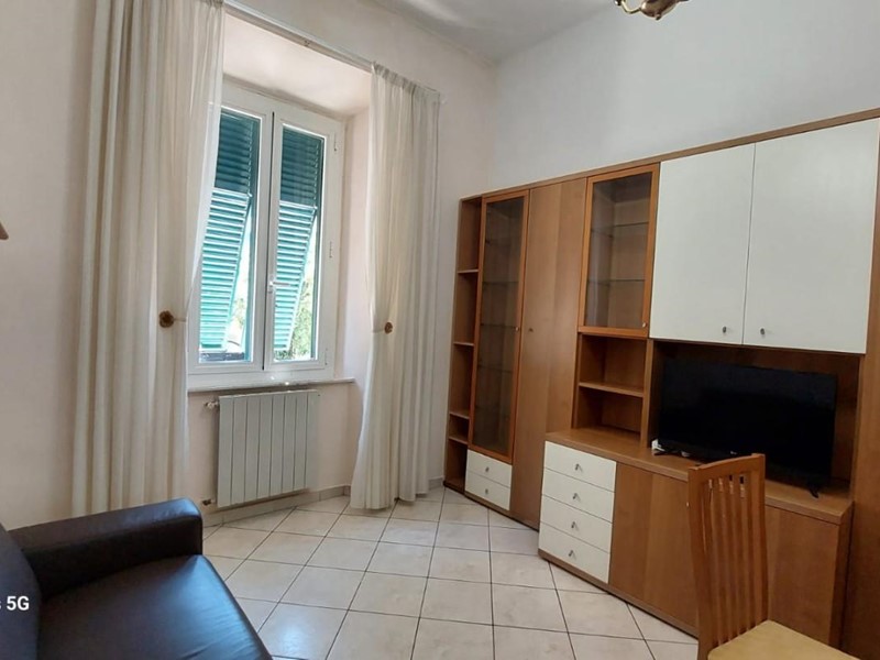 Trilocale in Vendita a Livorno, 149'000€, 74 m², arredato