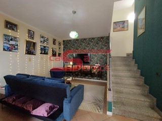 Villa bifamiliare in Vendita a Massa e Cozzile, zona Traversagna, 290'000€, 180 m²