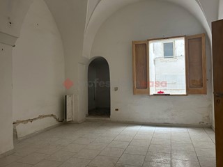 Appartamento in Vendita a Grottaglie, 80'000€, 162 m²