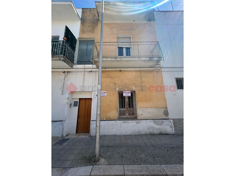 Trilocale in Vendita a Grottaglie, 35'000€, 74 m²
