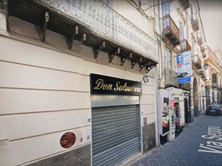 Negozio in Affitto a Aversa, 1'300&euro;, 150 m²