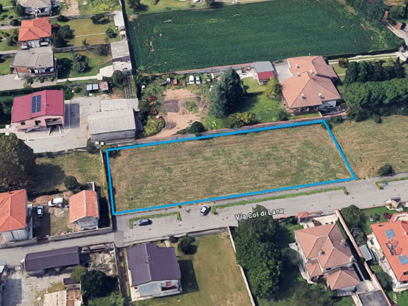 Terreno edificabile in Vendita a Inveruno, 215'000€, 2277 m²