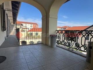 Appartamento in Vendita a Pinerolo, 128'000€, 142 m²