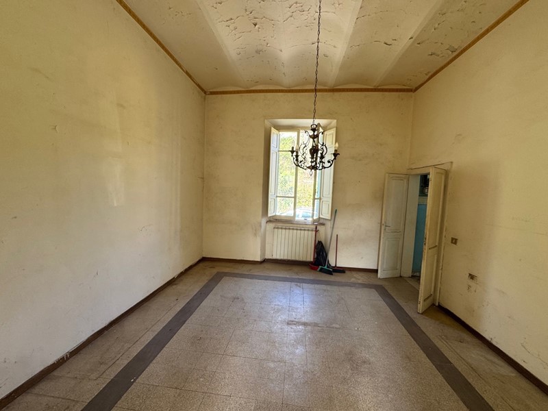 Casa Indipendente in Vendita a Terni, 85'000€, 90 m²