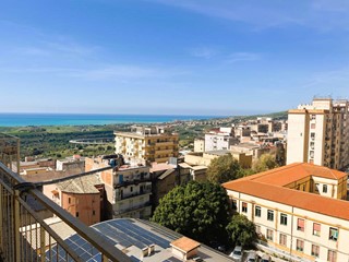 Quadrilocale in Vendita a Agrigento, 50'000&euro;, 142 m²