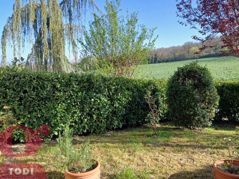 Villetta a schiera in Vendita a Collazzone, 180 m²