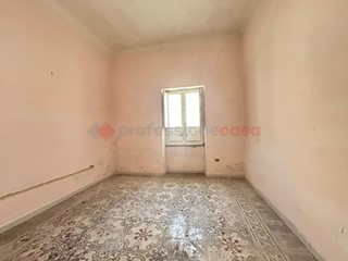 Trilocale in Vendita a Grottaglie, 45'000€, 88 m²