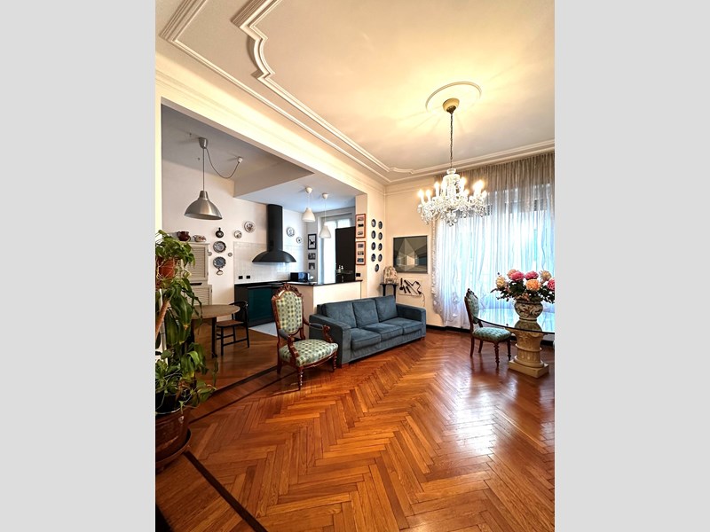 Trilocale in Vendita a Genova, zona Albaro, 298'000€, 94 m², arredato