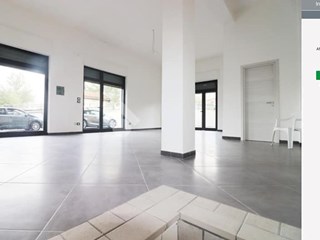 Negozio in Vendita a Fisciano, zona Lanciusi, 124'500€, 118 m²