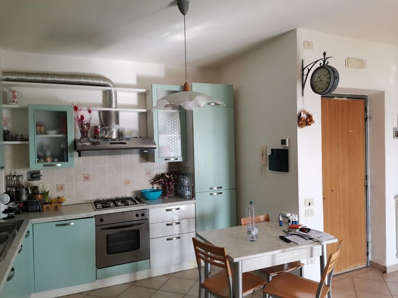 Trilocale in Vendita a Casole d'Elsa, 150'000€, 75 m², con Box