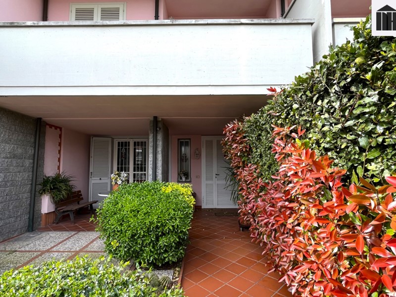 Casa Indipendente in Vendita a Santa Croce sull'Arno, 270'000€, 180 m², con Box