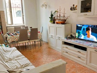 Quadrilocale in Vendita a Carrara, 185'000€, 94 m², arredato