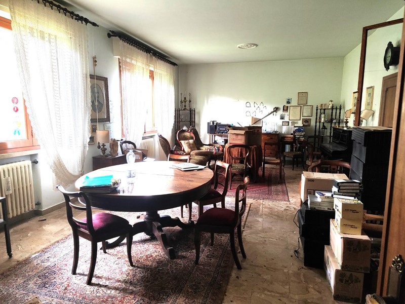 Casa Indipendente in Vendita a Montelupo Fiorentino, 630'000€, 210 m², con Box