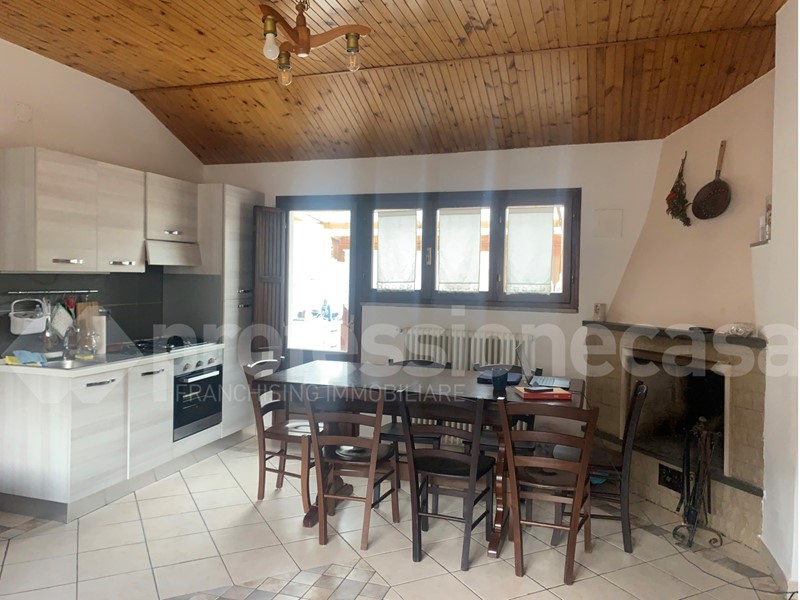 Attico in Vendita a Castel di Sangro, 263'000€, 172 m², arredato