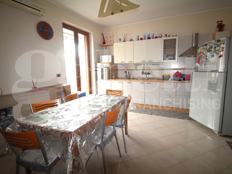 Trilocale in Vendita a Arzano, 170'000€, 102 m²