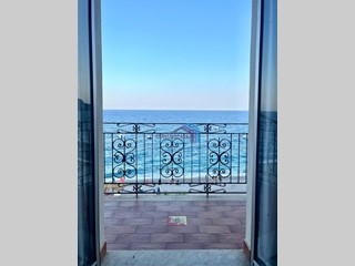 Casa Indipendente in Vendita a Letojanni, 565'000€, 280 m²