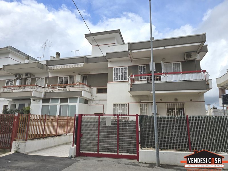 Trilocale in Vendita a Adelfia, 150'000&euro;, 90 m²