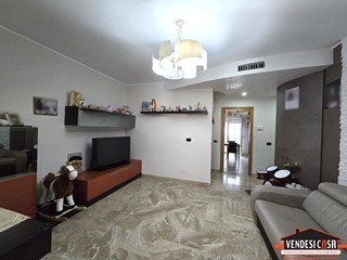 Trilocale in Vendita a Adelfia, 107'000€, 85 m²