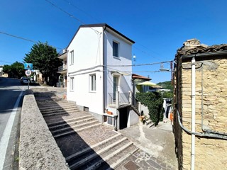 Quadrilocale in Vendita a Filetto, 47'000€, 86 m²