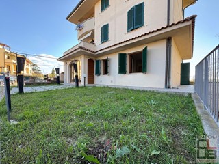Quadrilocale in Vendita a Empoli, 199'000€, 80 m², con Box