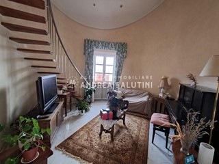 Casa Indipendente in Vendita a Casciana Terme Lari, zona Casciana Terme, 350'000€, 200 m², arredato