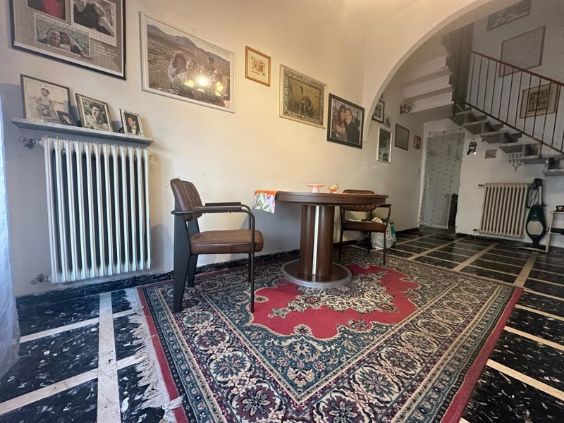 Casa Indipendente in Vendita a Viareggio, 269'000€, 115 m²